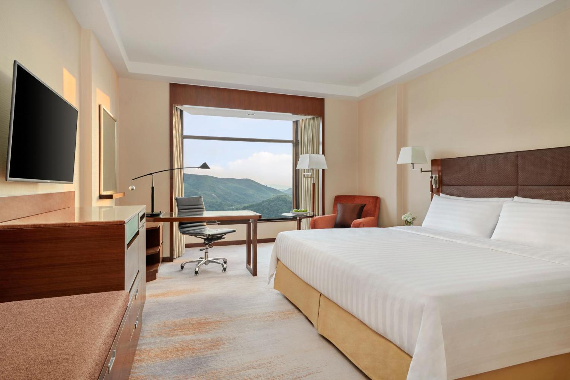 Shangri-La Shenzhen - Nearby Luohu Border, Outdoor Swimming Pool Exterior photo